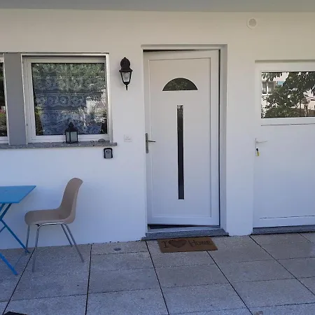 Au Bord De L'eau 33m2 Le Cerisier Daire Bremis